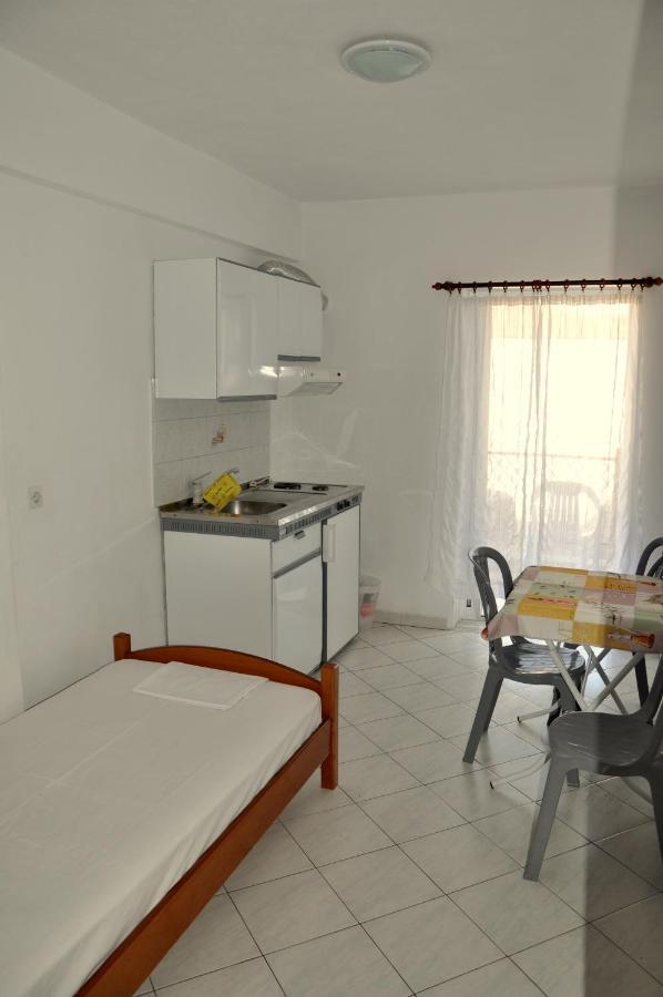 Apartments Stavroula Ηospitality Nea Nea Vrasna Pokój zdjęcie